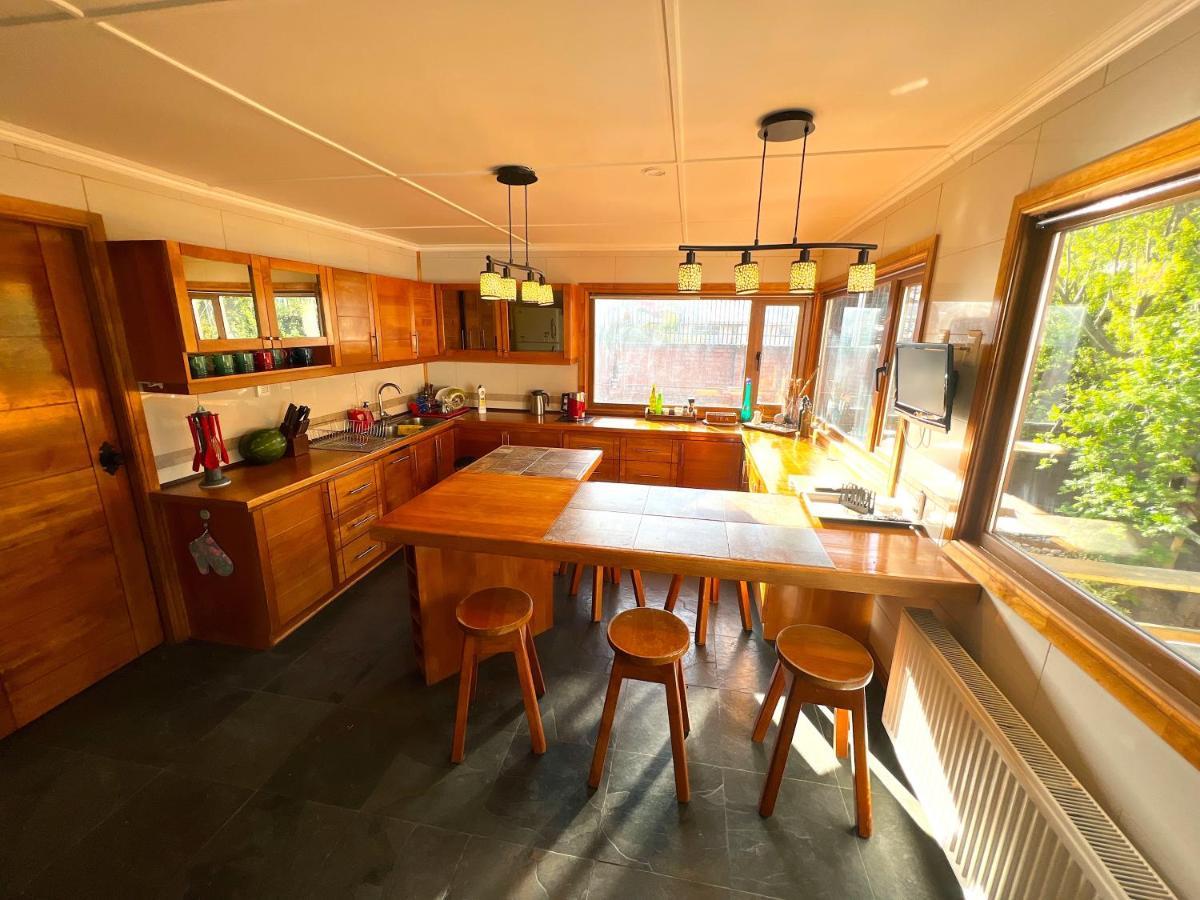Apartamento Incredible Downtown Duplex With Interior Backyard Punta Arenas Exterior foto